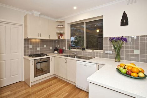 Property photo of 2 Bramton Court Mulgrave VIC 3170