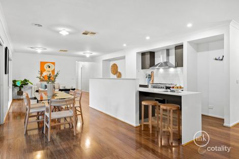 Property photo of 4 Chadwick Views Doreen VIC 3754