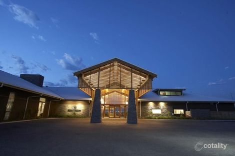 17 Potters Hill Rd, San Remo, VIC 3925