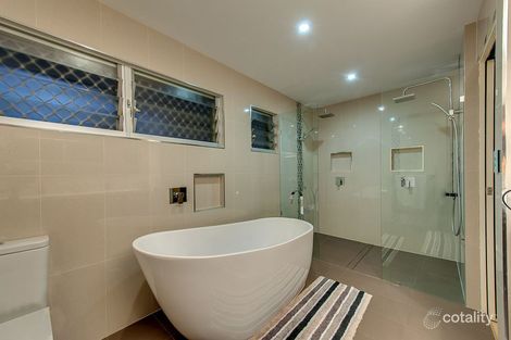 69 Plucks Rd, Arana Hills, QLD 4054