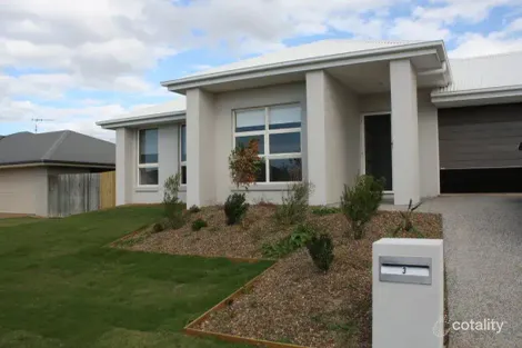 3 Banner Ct, Branyan, QLD 4670