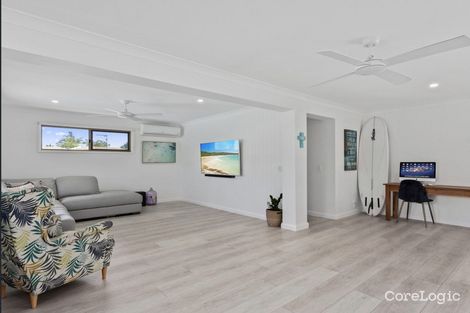 Property photo of 19 Whitehead Drive Burleigh Waters QLD 4220