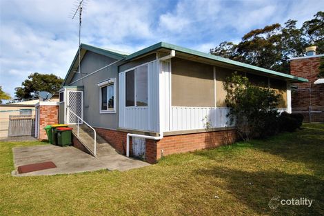 56 Vales Rd, Mannering Park, NSW 2259