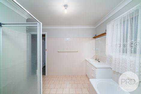 Property photo of 94 Dalman Parkway Glenfield Park NSW 2650