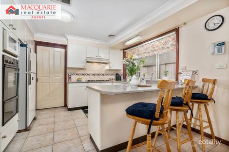 Property photo of 17 Sidney Place Casula NSW 2170