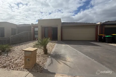19 Lucas Tce, Taylors Hill, VIC 3037