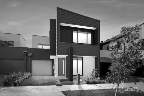 Property photo of 8 Avola Way Deanside VIC 3336