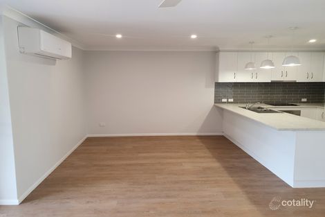 Property photo of 2/21 Hillside Street Newtown QLD 4350