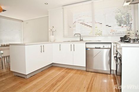 Property photo of 4 Glen Tower Drive Glen Waverley VIC 3150