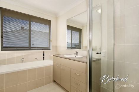 Property photo of 22 Montague Drive Jordan Springs NSW 2747