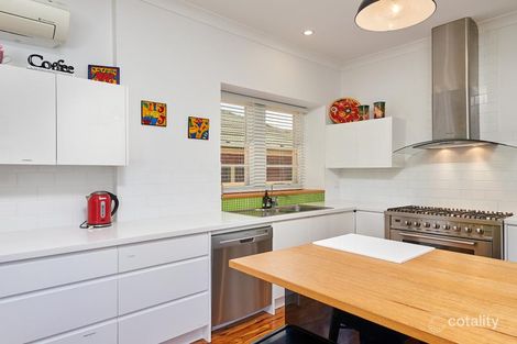 Property photo of 32 Trevor Street Turvey Park NSW 2650