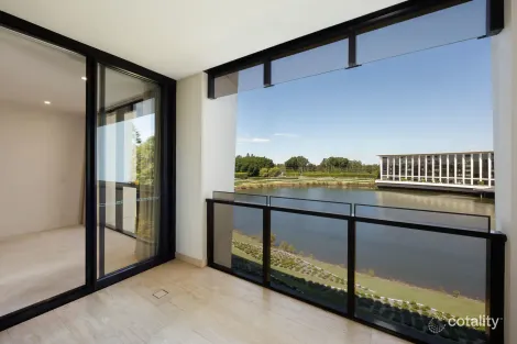 Property photo of 401E/1 Marina Drive Benowa QLD 4217