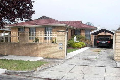 5 Robins Ave, Reservoir, VIC 3073