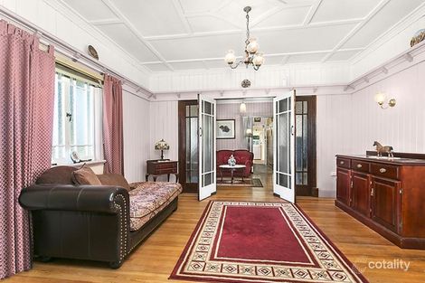 Property photo of 2 Simmons Road North Ipswich QLD 4305