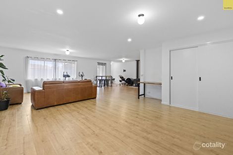 Property photo of 19 Jonathan Drive Darley VIC 3340