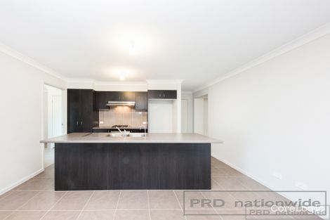 Property photo of 44 Sandpiper Circuit Aberglasslyn NSW 2320