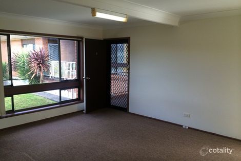 Property photo of 3/2 Barton Street Oak Flats NSW 2529