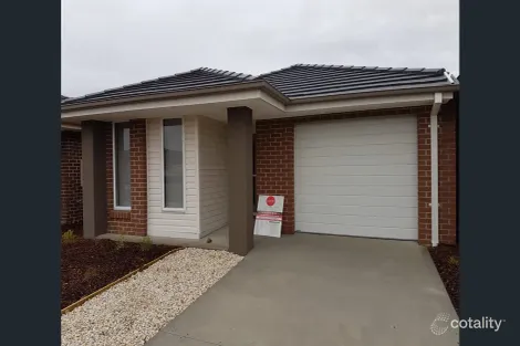 Property photo of 24 Taworri Crescent Werribee VIC 3030