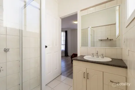 Property photo of 36 Mackellar Drive Roxburgh Park VIC 3064