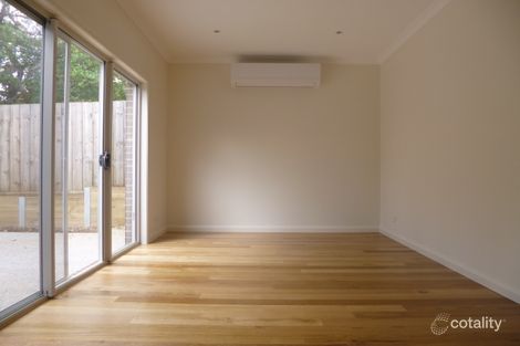 Property photo of 2/4 The Avenue Belmont VIC 3216