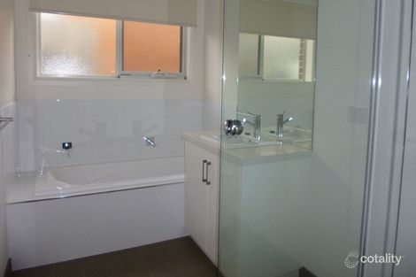 Property photo of 2/4 The Avenue Belmont VIC 3216