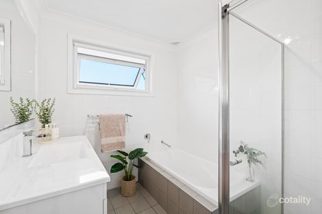 Property photo of 27 Maple Street Wyoming NSW 2250