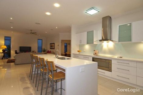 Property photo of 17 Parkview Place Helensvale QLD 4212
