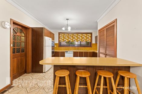 Property photo of 1 Douglas Avenue St Albans VIC 3021