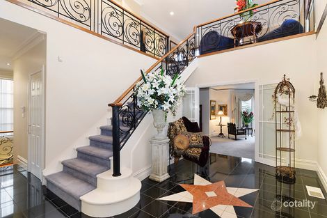 Property photo of 128 Woodland Street Strathmore VIC 3041