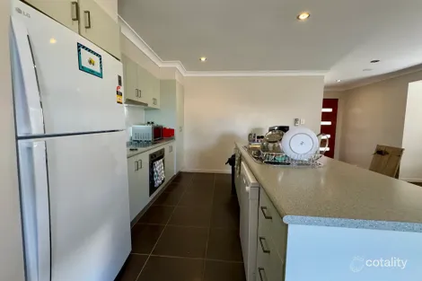 Property photo of 13 Rosella Court Moranbah QLD 4744
