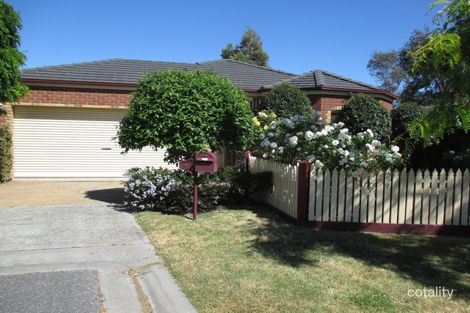 Property photo of 4 Gellibrand Court Berwick VIC 3806