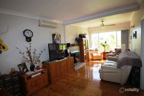 Property photo of 10 Dorothy Avenue Basin View NSW 2540
