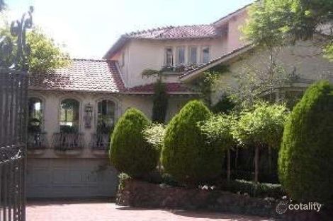 Property photo of 6 Highgate Hill Toorak VIC 3142