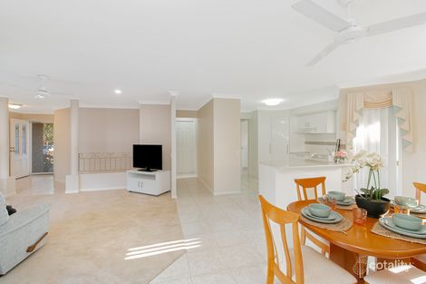 Property photo of 1/16 Riversdale Boulevard Banora Point NSW 2486