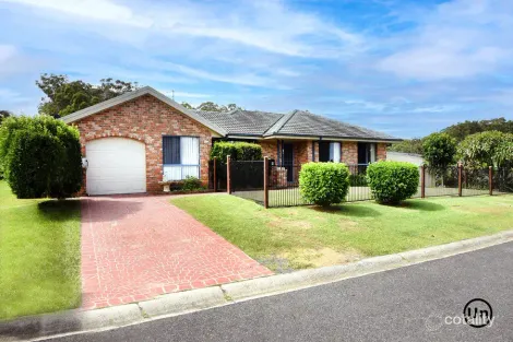 8 Aquamarine Dr, Toormina, NSW 2452