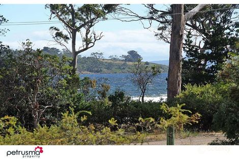 Property photo of 18 Vincent Avenue Verona Sands TAS 7112