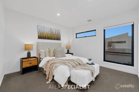Property photo of 19 Villager Street Cranbourne East VIC 3977