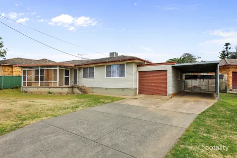 54 Oak St, South Tamworth, NSW 2340