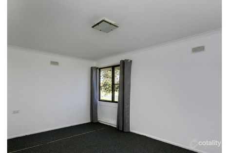 Property photo of 18 Ballantyne Crescent Deniliquin NSW 2710