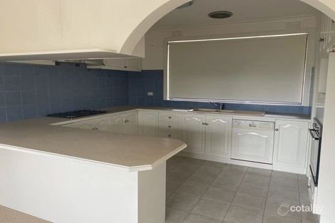 Property photo of 16 Caithness Crescent Glen Waverley VIC 3150