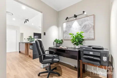 Property photo of 76 Kingfisher Street Springfield QLD 4300