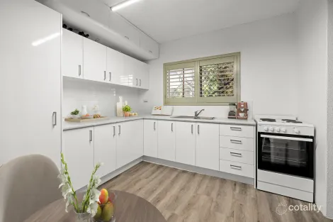 Property photo of 2/24 Weston Street Coorparoo QLD 4151