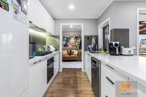 Property photo of 11 Balmaceda Court Berwick VIC 3806