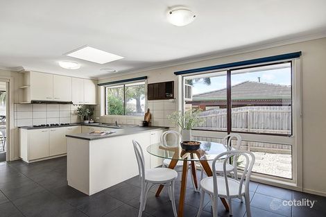 Property photo of 13 Burke Court Grovedale VIC 3216