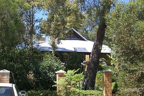 8 Longfellow Rd, Gooseberry Hill, WA 6076