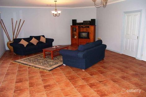 Property photo of 19 Anna Court Werribee VIC 3030