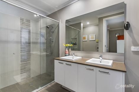 Property photo of 27 Riverstone Boulevard Clyde North VIC 3978