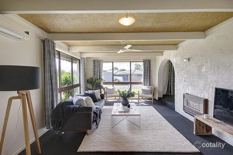 Property photo of 13 Burke Court Grovedale VIC 3216