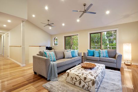 Property photo of 4 Renshaw Drive Eltham VIC 3095