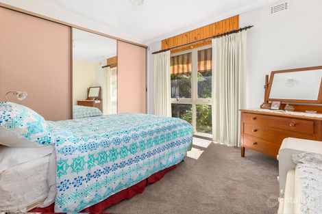 Property photo of 22 Overlea Avenue Rosebud VIC 3939